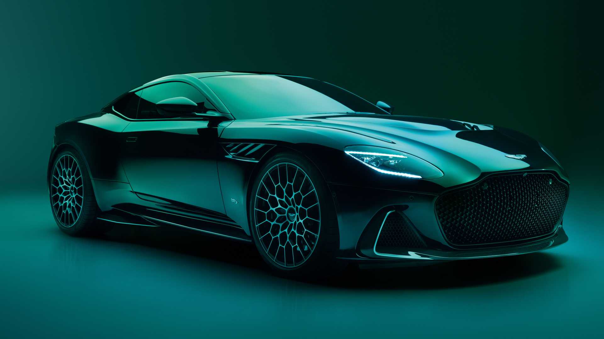 Aston Martin DBS 770 Ultimate Debuts: 759-HP Farewell To V12 Flagship