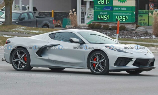 Chevrolet Corvette spied with a strange exhaust;  could a 500 HP model