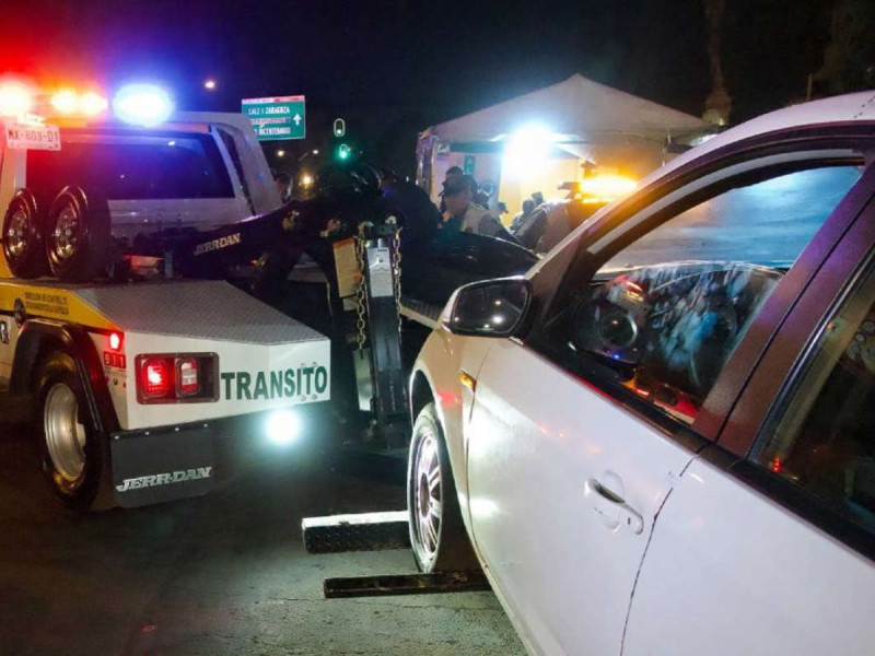 Chile: Driver runs over a thief who was trying to steal his car;  the subject had a leg amputated