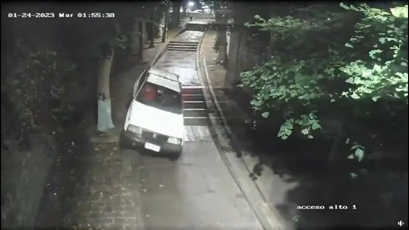 Chile: They catch a Suzuki Vitara going down the Los Tilos de Lota pedestrian staircase (+VIDEO)