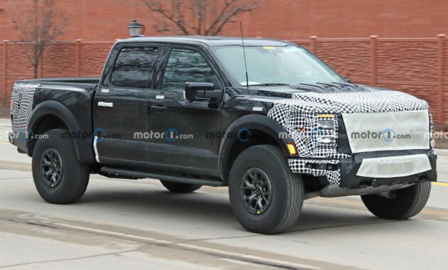 El Ford F-150 Raptor R objetivo ya está recibiendo un lavado de cara