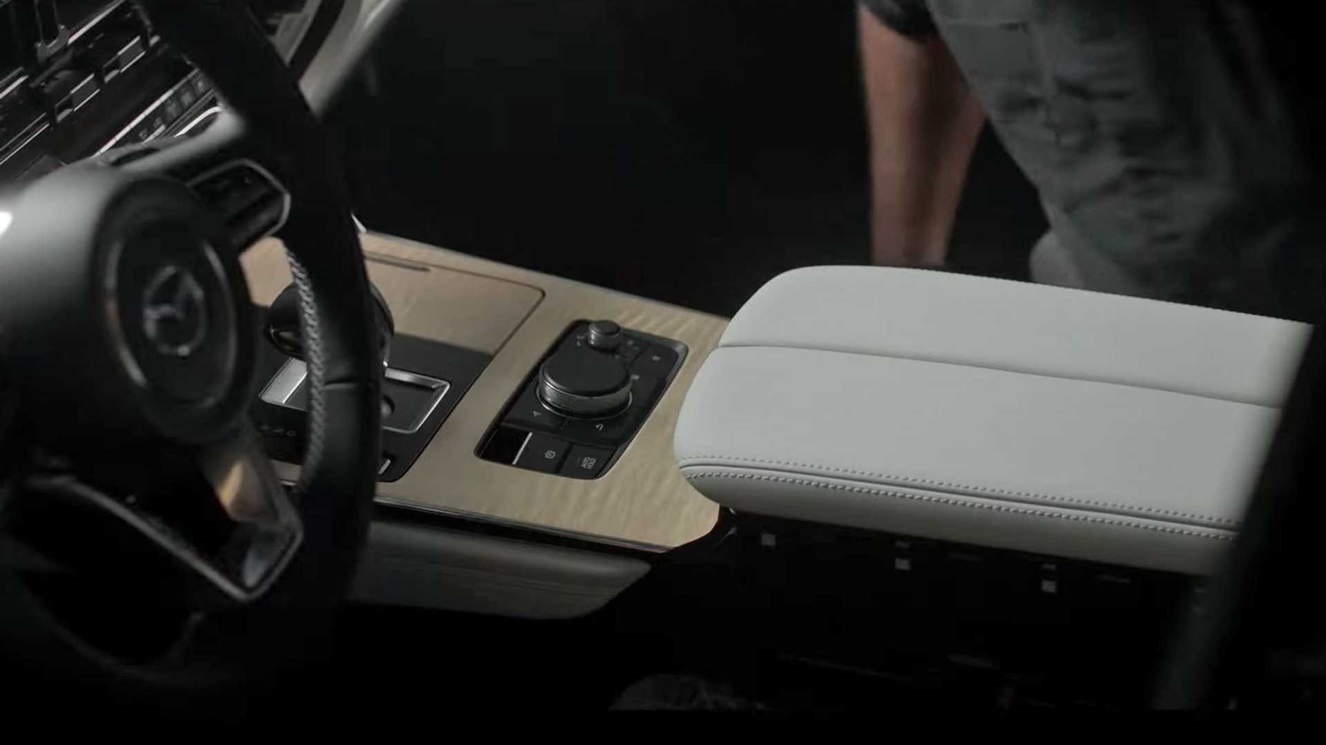 El video teaser del Mazda CX-90 muestra un interior de lujo y revela nuevos colores