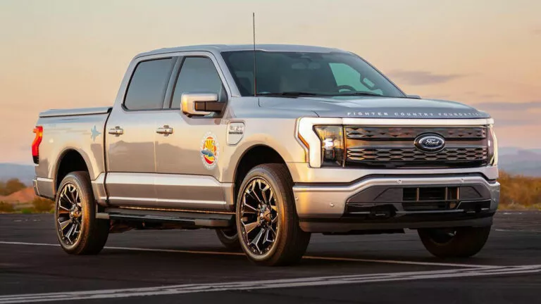 Ford F-150 Lightning Fighter Edition sold for $275 at auction