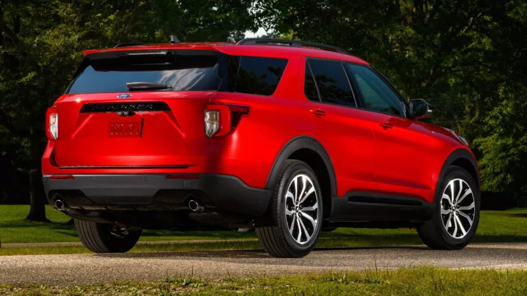 Ford issues recall of more than 400,000 cars for rear-view camera issues