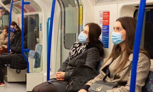 Goodbye to the mandatory mask on public transport: from when?