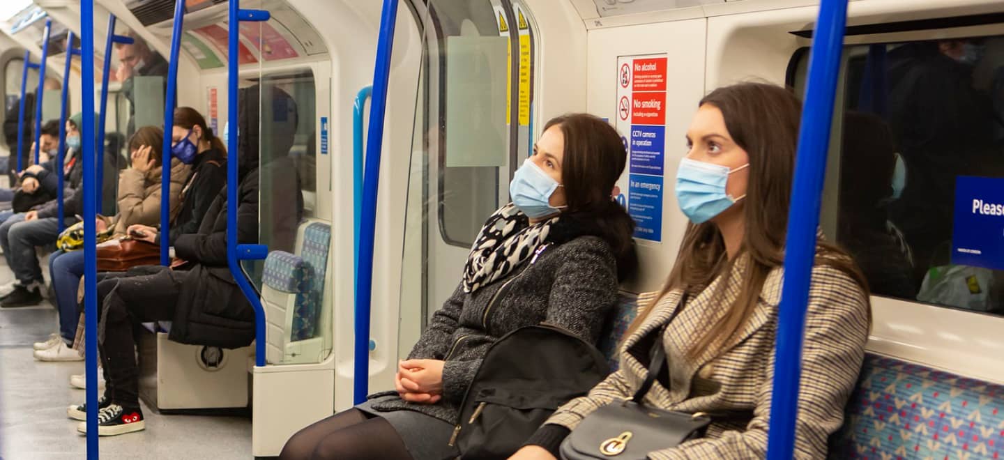 Goodbye to the mandatory mask on public transport: from when?