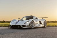 Hennessey Venom F5 Revolution, because in the USA they also know how to make cars for the circuit