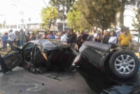 MX: Car splits in two after brutal accident in Neza, Edomex