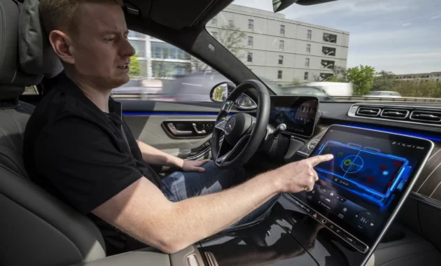 Mercedes is the first manufacturer to receive level 3 autonomy approval in the United States