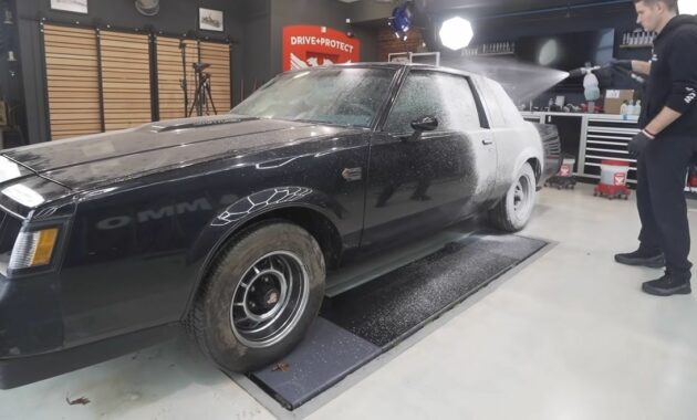 On video: restoring splendor to a Buick Grand National that has been standing still since 1987