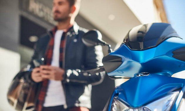 One of the cheapest motorcycles is on sale this month, consumes 2.5 l/100 km and costs €2,199