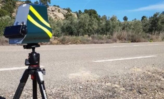 Private speed cameras installed in private cars: are they legal?