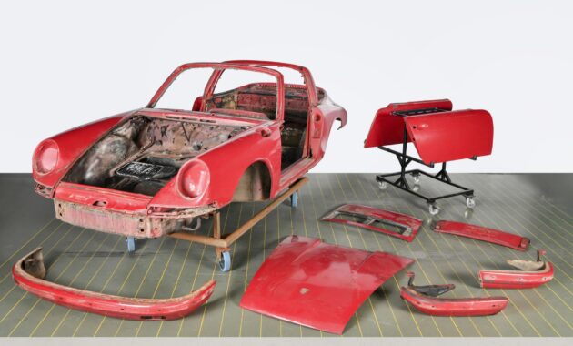 Restoration Porsche 911 S Targa 1967