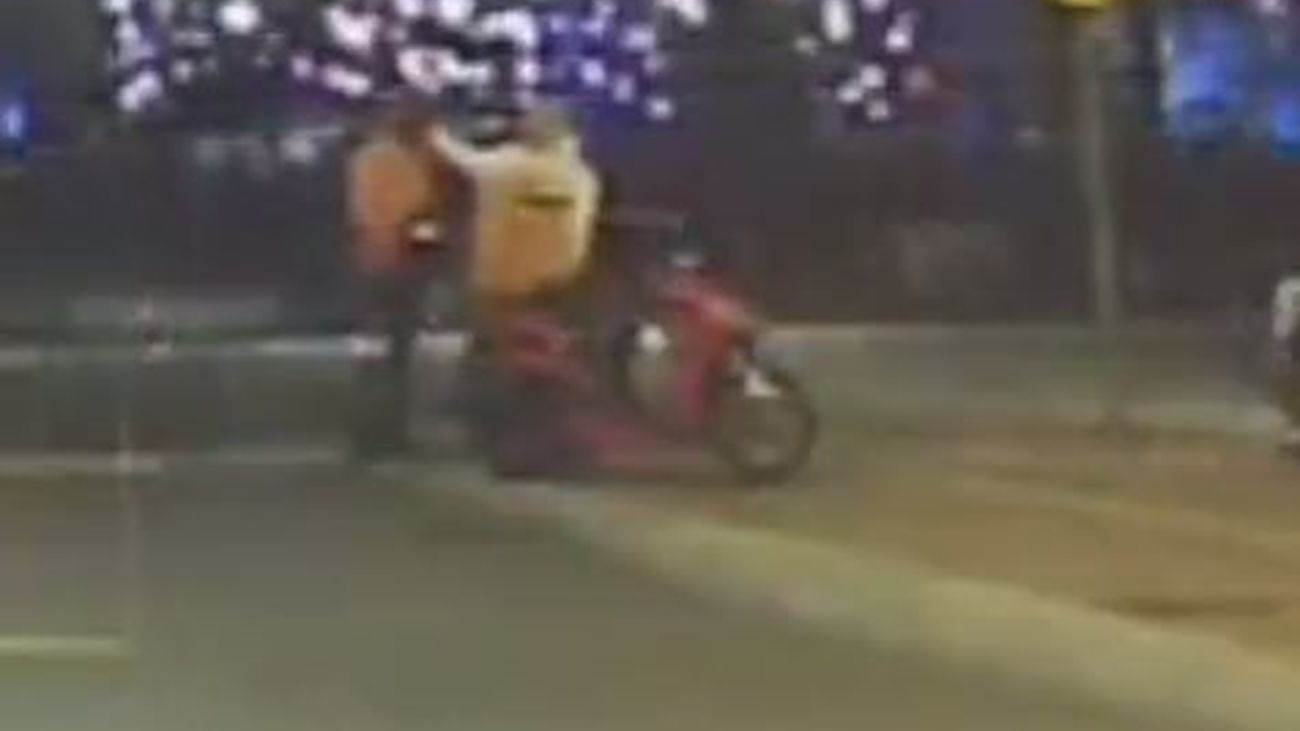 Spain: Driver attacks delivery after whistling in Madrid (+Video)