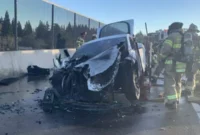 Tesla Model S caught fire on a California highway and they needed more than 20,000 liters of water to put it out