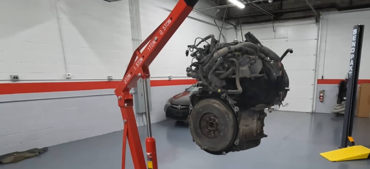 That's how it is, inside, a Japanese engine with more than 480,000 kilometers and fourteen years old (+ Video)