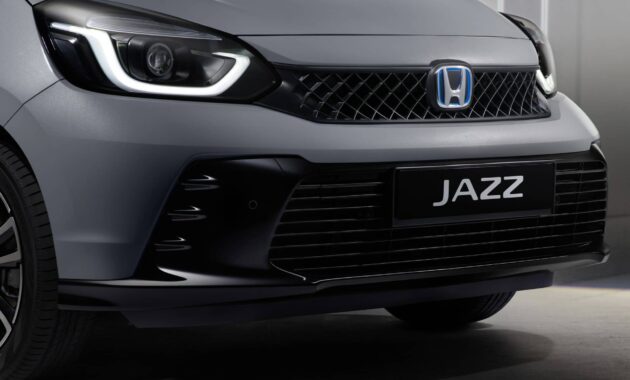 The Honda Jazz is renewed, but it is still small, cheap and has an ECO label