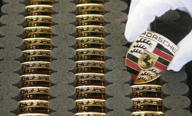 The most famous German shield was born at a dinner that took place more than 6,000 kilometers from Stuttgart