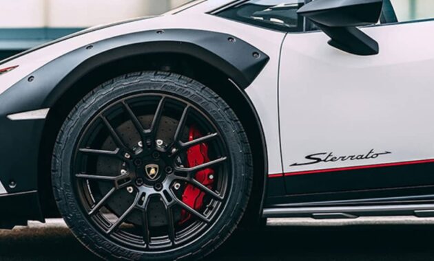 These are the world's first Run-Flat off-road tires, but you can only buy them if you have a Lamborghini