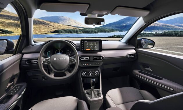 This is the cheap and anti-SUV hybrid that will devastate in 2023: 708 liters of trunk, 7 seats and for all budgets