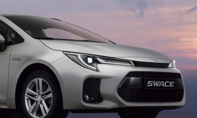 Thus the family hybrid, with 597 liters of trunk, which costs €1,700 less than its Toyota twin