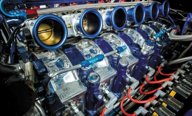 Turn up the volume, and revel in the hellish howl of a Mazda RX-7... with six rotors!