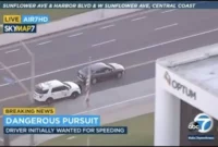 USA: California Highway Patrol ends chase with perfect PIT maneuver