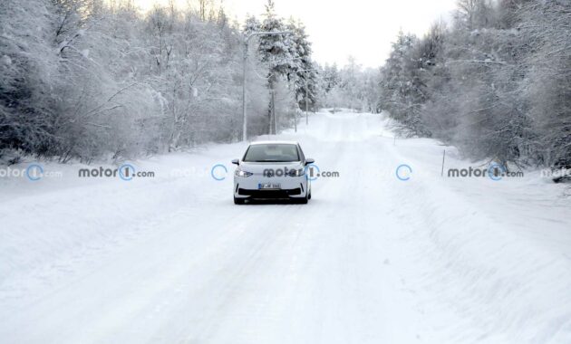 Volkswagen ID.3 2023 spied for the first time