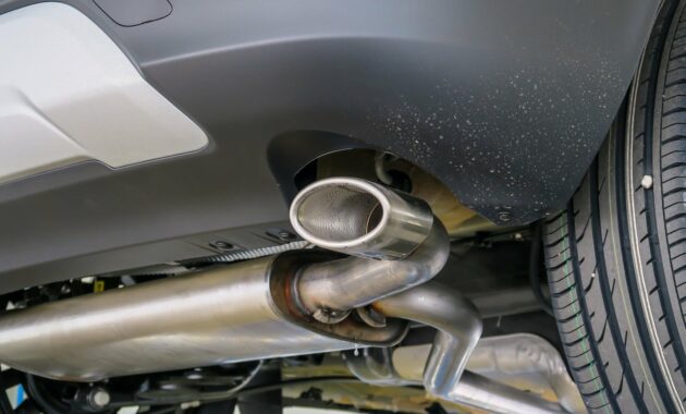 What happens when the catalytic converter is removed from a car?