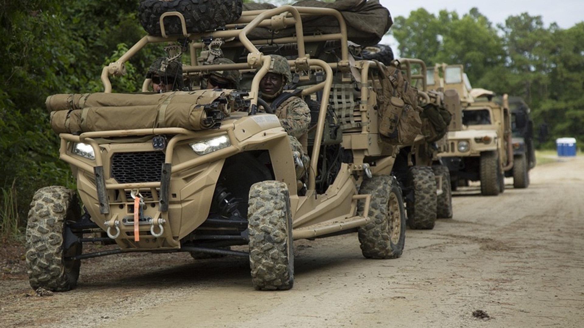 What is a UTV?  The type of car difficult to see in Spain that seems to have been taken from the Dakar itself