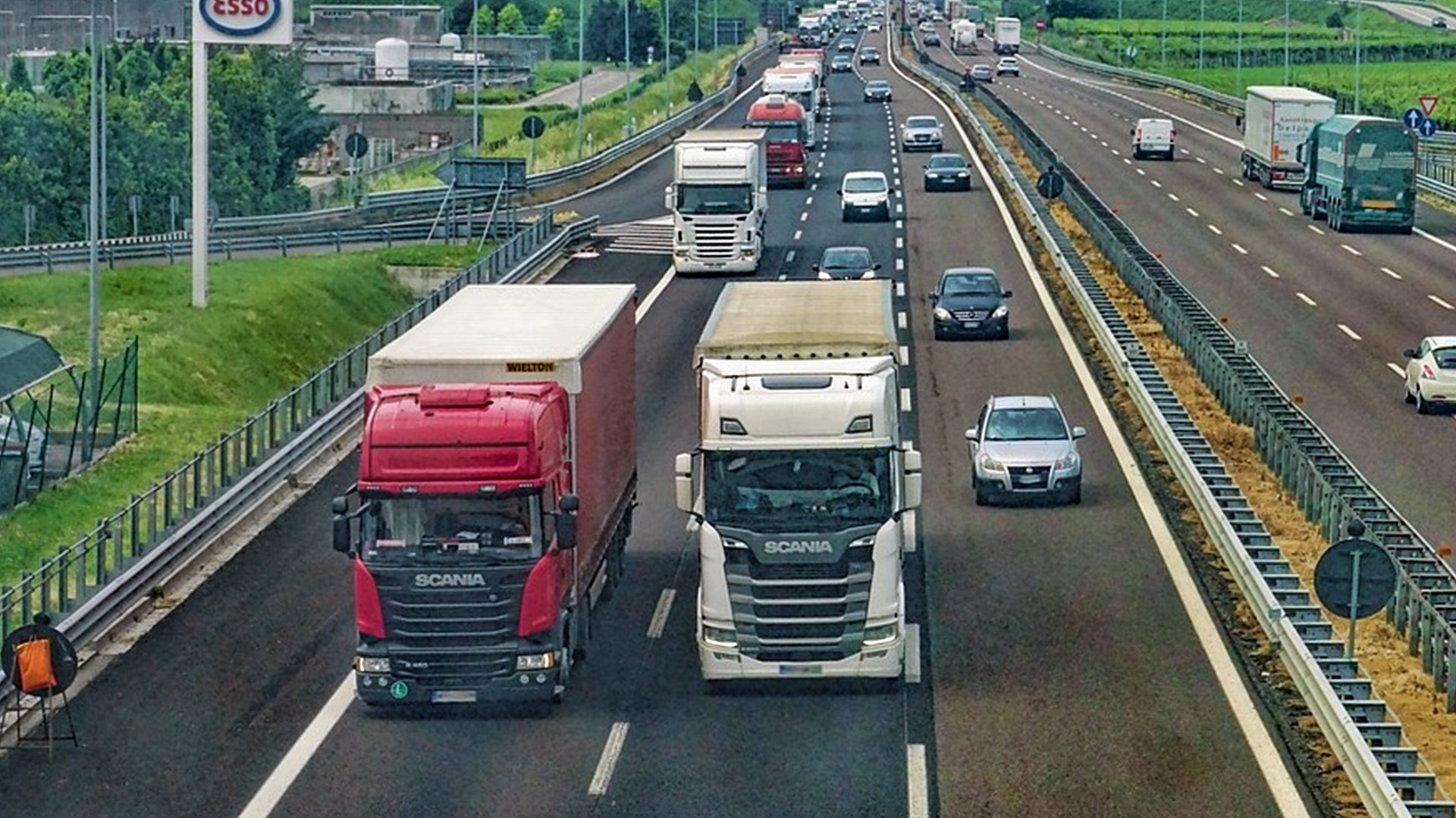 What is a bulky vehicle and how do we have to act on the road when we come across one?