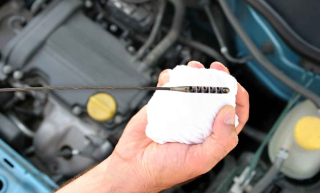 What is the correct level of engine oil?