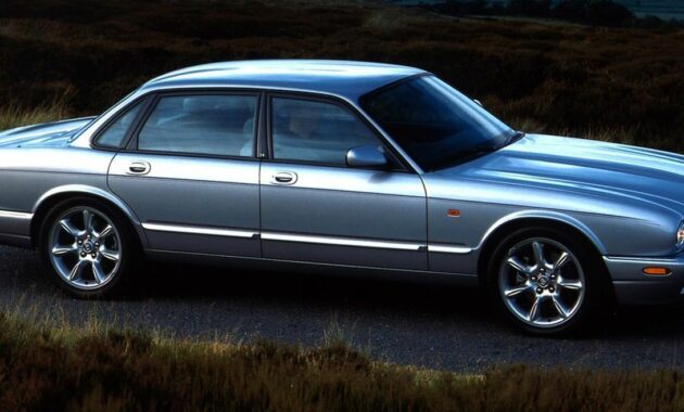 history of the modern Jaguar super saloon