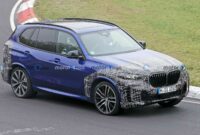 2024 BMW X5 Facelift Debuts February 7: Report