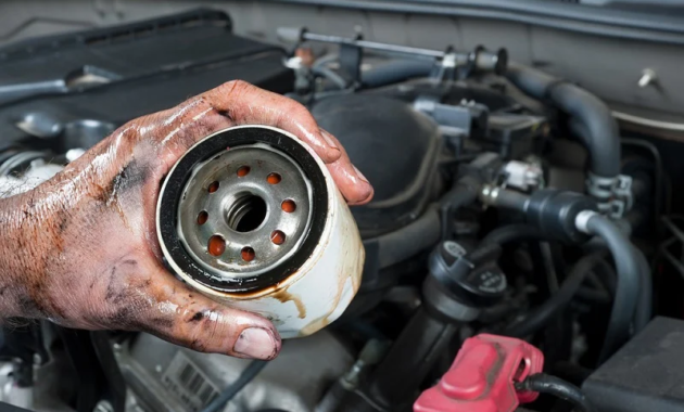 Can you change the oil filter without changing the oil?