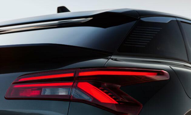 Citroën wants not only to eat the toast of the largest manufacturer of hybrids with an ECO proposal, but also to the fashion segment