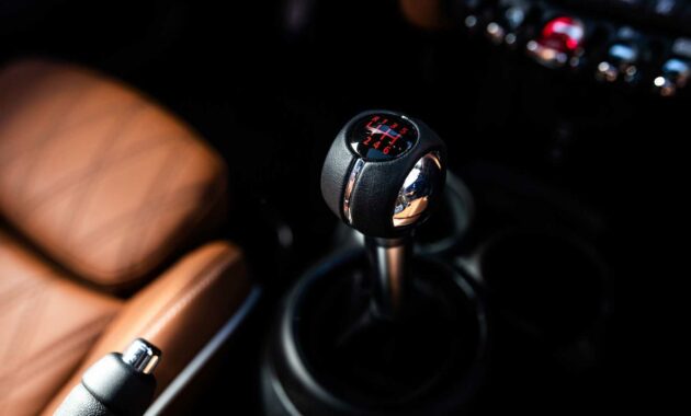 Mini Announces More "Fun To Drive" Manual Transmission Models For The US