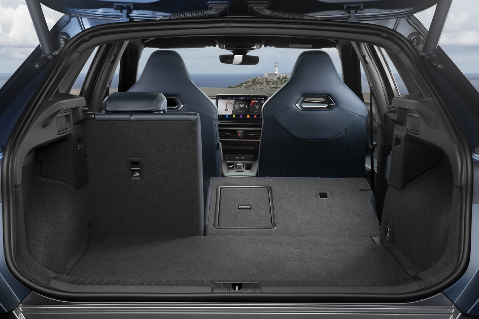 The unrivaled anti-SUV has 450 liters of trunk space, 150 CV and an exciting behavior that you did not expect