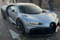 Video shows the unique and striking Bugatti Chiron Profilée touring the streets of Paris