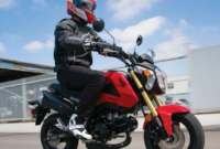 What is the best motorcycle to travel with low displacement