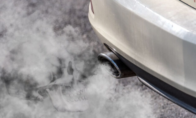 You have the trick to pass the ITV gas test easier in your own car, and it is activated with a button